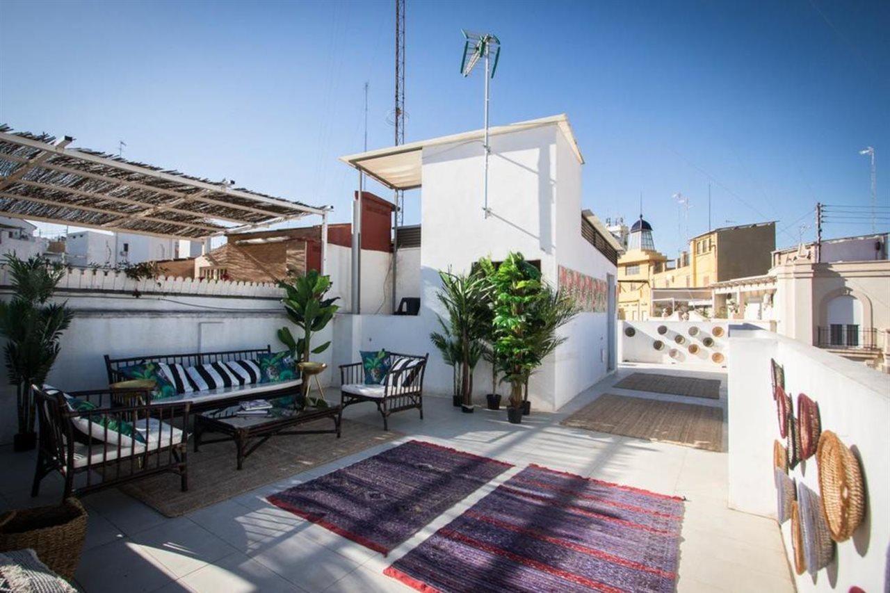 Gasthuis Cosy Embajador 2*