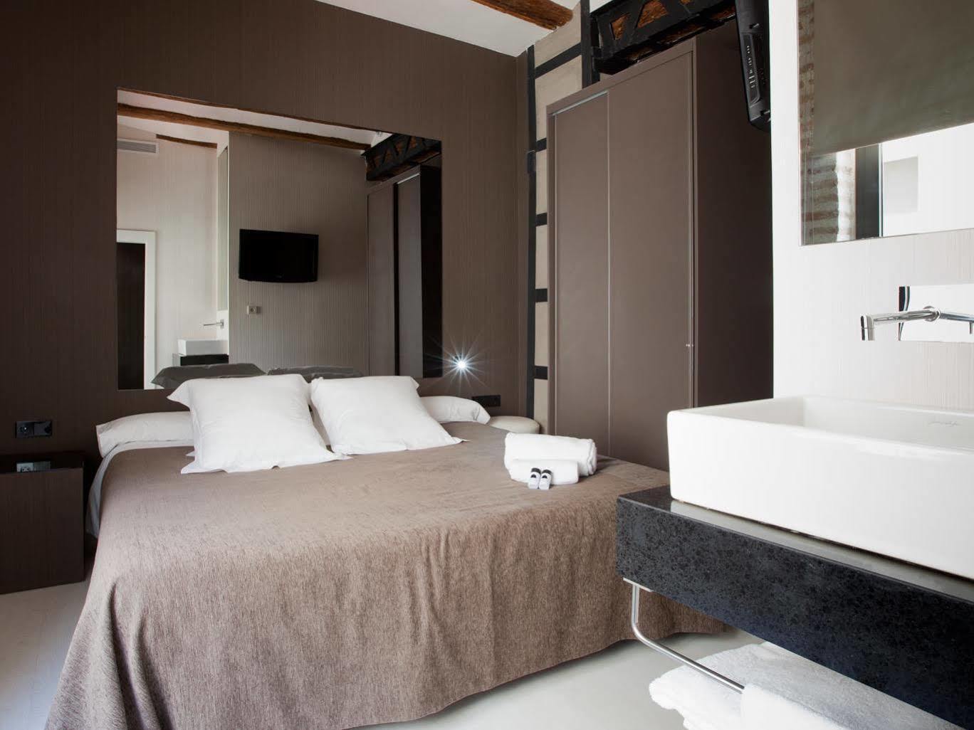 Cosy Embajador Valencia